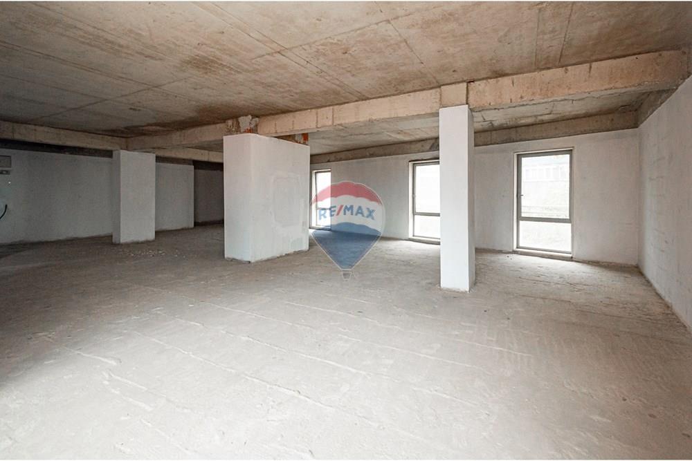 Commercieel - Büro - Maianga, Angola - AO - DSC_6979.jpg - 126100195-5