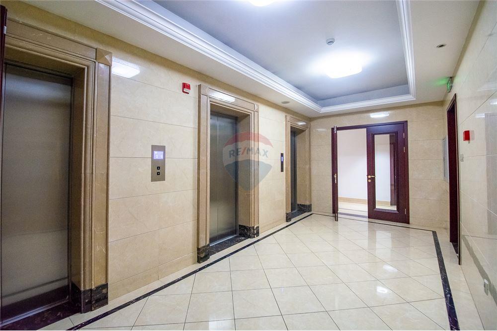 Residencial - Piso - Ingombotas, Angola - AO - 3 - 126100049-186