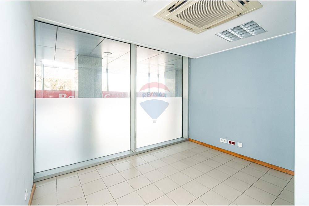 Commercio - Ufficio - Maianga, Angola - AO - DSC_0172.jpg - 126100110-78