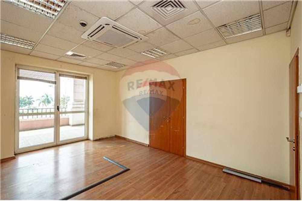 Comercial - Prédio - Ingombotas, Angola - AO - L_5d81294ad55941b9b326b9292c77a532.jpg - 126100084-56