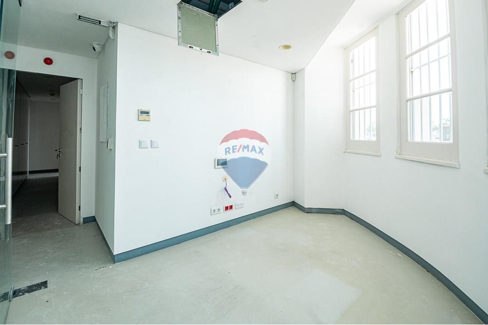 Commercio - Ufficio - Ingombotas, Angola - AO - _TVD3808.jpg - 126100110-73