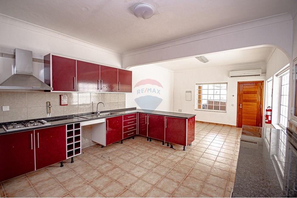 Prédio Habitacional - Casa - Miramar, Angola - AO - DSC_0925.jpg - 126100018-281