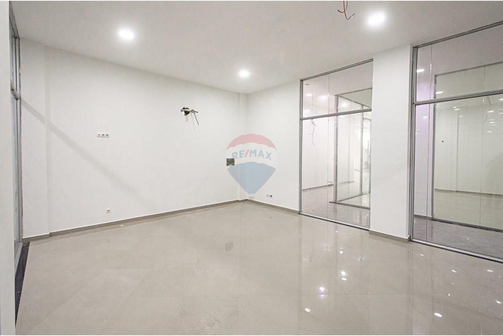 Commercial - Commercial/Retail - Talatona, Angola - AO - DSC_6708.jpg - 126100187-7