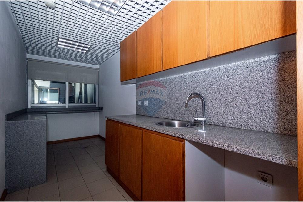 Commercieel - Büro - Maianga, Angola - AO - DSC_0134.jpg - 126100110-81