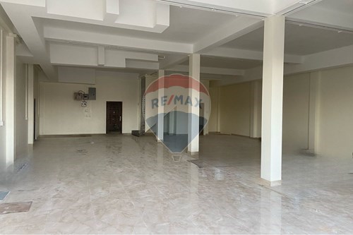 Spacious Warehouse for Rent