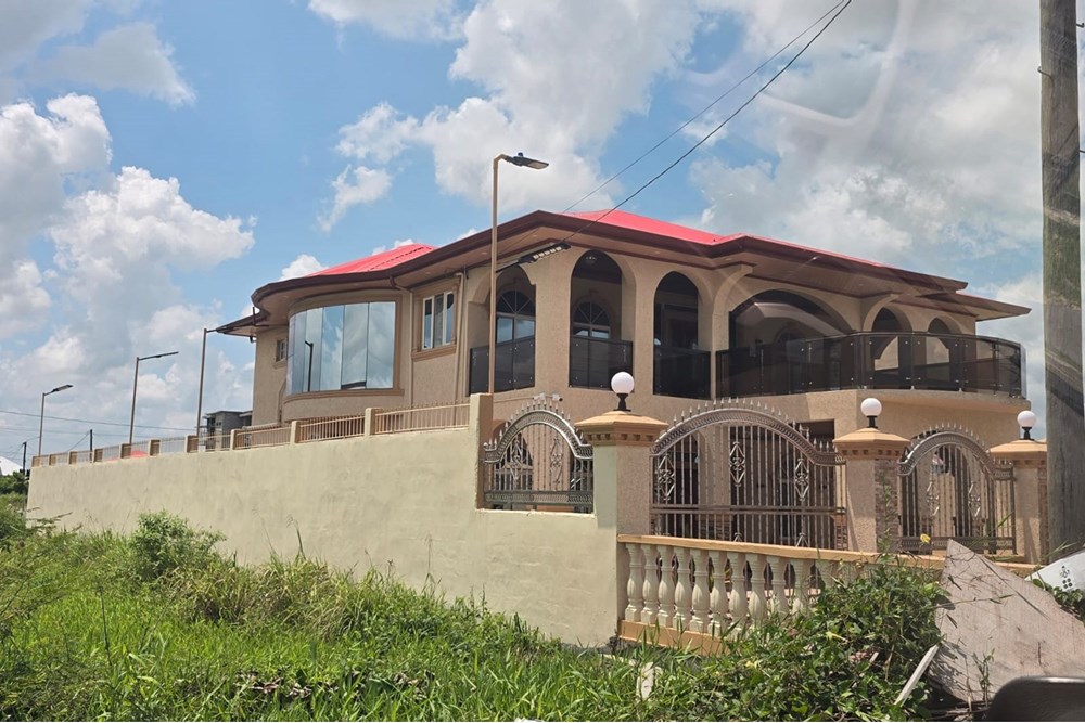 House of Character - For Rent/Lease - Guyana, Demerara-Mahaica, Covent Garden - WhatsApp Image 2025-01-22 at 5.59.10 PM.jpeg - 130002018-135
