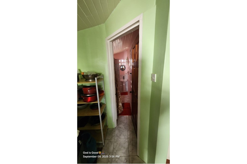 House of Character - For Rent/Lease - Guyana, Demerara-Mahaica, Georgetown - WhatsApp Image 2025-10-27 at 5.25.08 PM (2).jpeg - 130002034-29