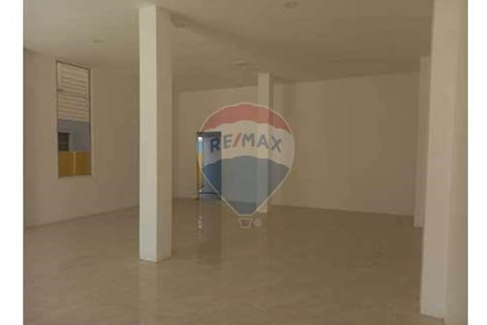 Business - For Rent/Lease - Guyana, Demerara-Mahaica, Kitty - barr st3.jpg - 130002017-82