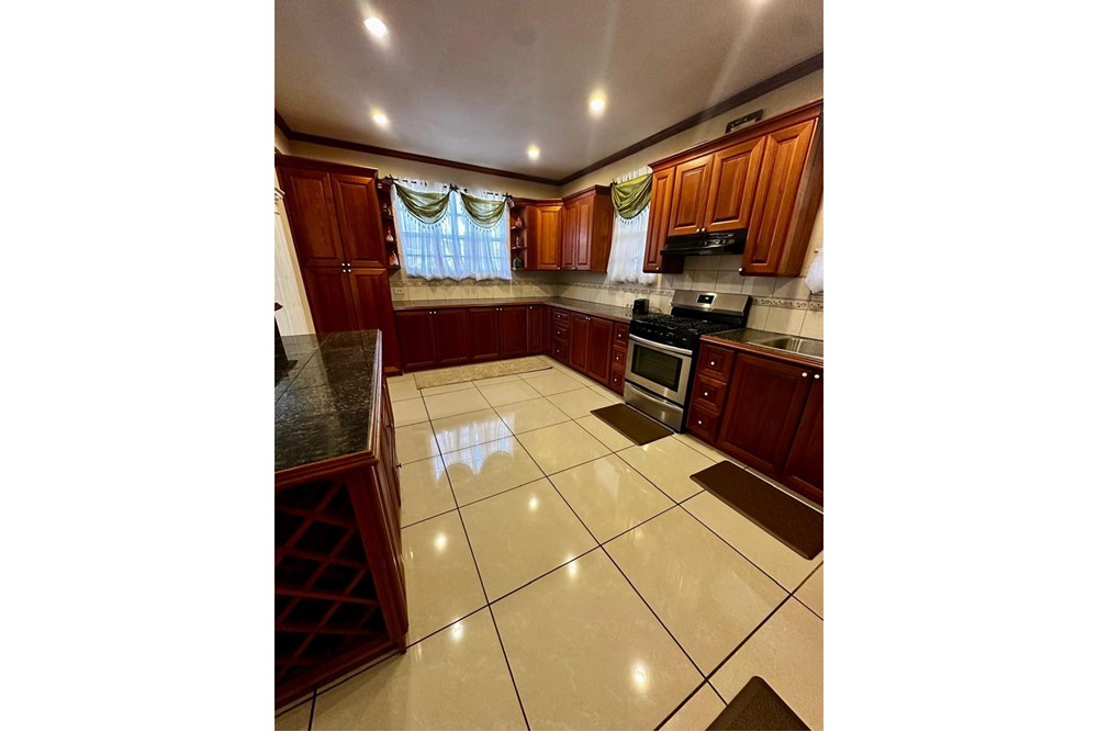 Condo/Apartment - For Rent/Lease - Guyana, Demerara-Mahaica, Bel Air Park - WhatsApp Image 2025-05-27 at 5.23.01 PM (2).jpeg - 130002018-163