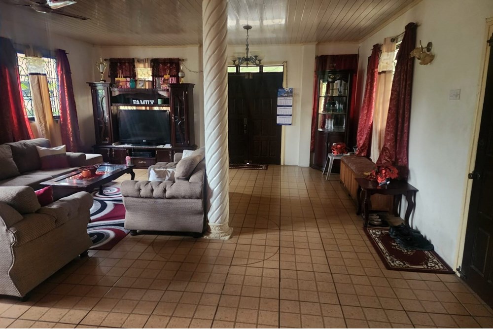House of Character - For Sale - Guyana, Demerara-Mahaica, Good Intent - WhatsApp Image 2025-05-27 at 4.49.35 PM (1).jpeg - 130002034-18