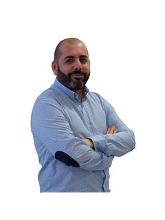 David Villa Roiz - RE/MAX VERTICE
