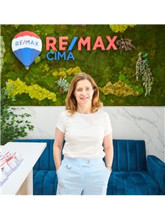 Mari Carmen López Molina - RE/MAX CIMA