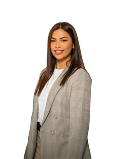 Yessica Alejandra Chavarria Correa - RE/MAX URBE II