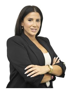 Iriana López Santos - RE/MAX VETUSTA