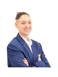 Carmen González Núñez - RE/MAX INFINITY