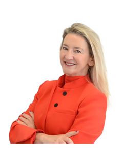 María Lourdes Porras Alguacil - RE/MAX INFINITY