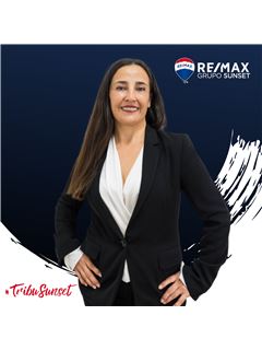 María Isabel López López - RE/MAX SUNSET