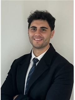 Adrián Gallardo Castilla - RE/MAX URBE