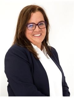 Marta Saleta Macías - RE/MAX RIAZOR