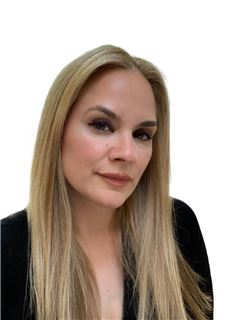 Constance Vega - RE/MAX PLAZA