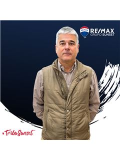Valeriano Rodríguez España - RE/MAX SUNSET
