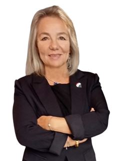Karina Viviana Vetri - RE/MAX TRUE