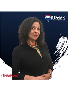 Julia Zaccaro Abad - RE/MAX SUNSET