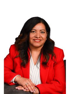 Missy Lucero - RE/MAX URBE II