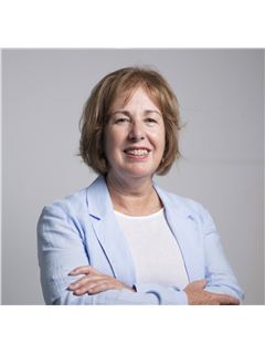 María Moro Valentín-Gamazo - RE/MAX URBE