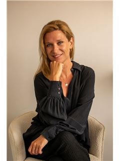 Claire Delville - RE/MAX TRUE