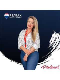 Beatriz Tola Fernandez - RE/MAX SUNSET