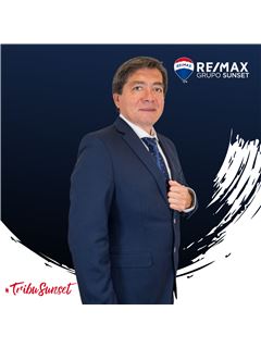 Daniel Fabio Echeverria - RE/MAX SUNSET