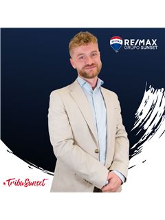 Dennis Brands - RE/MAX SUNSET