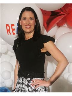 Almudena Vieites Sanchez - RE/MAX URBE