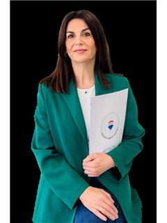 María Carmen Martín Moreno - RE/MAX SUNSET