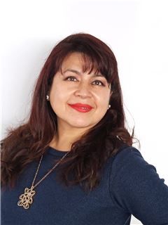 Carla Tello Limaco - RE/MAX URBE