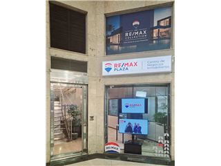 Office of RE/MAX PLAZA - Valencia de las Torres