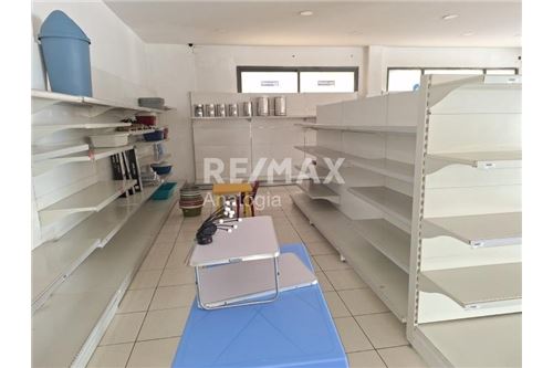 Commercial - Building - Kalamarias, Thessaloniki - Greece