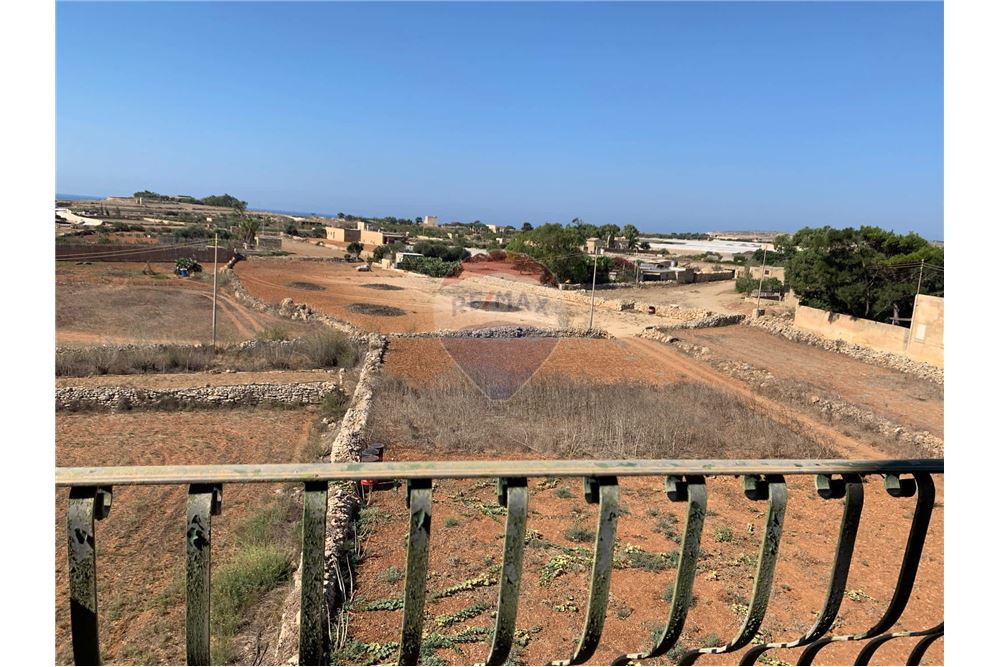 Apartment For Sale Gozo Ghajnsielem, Gozo 240031008580