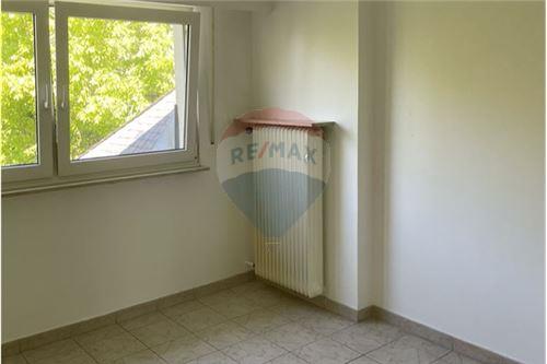 Appartement - A louer - Strassen - 7 - 280221032-31