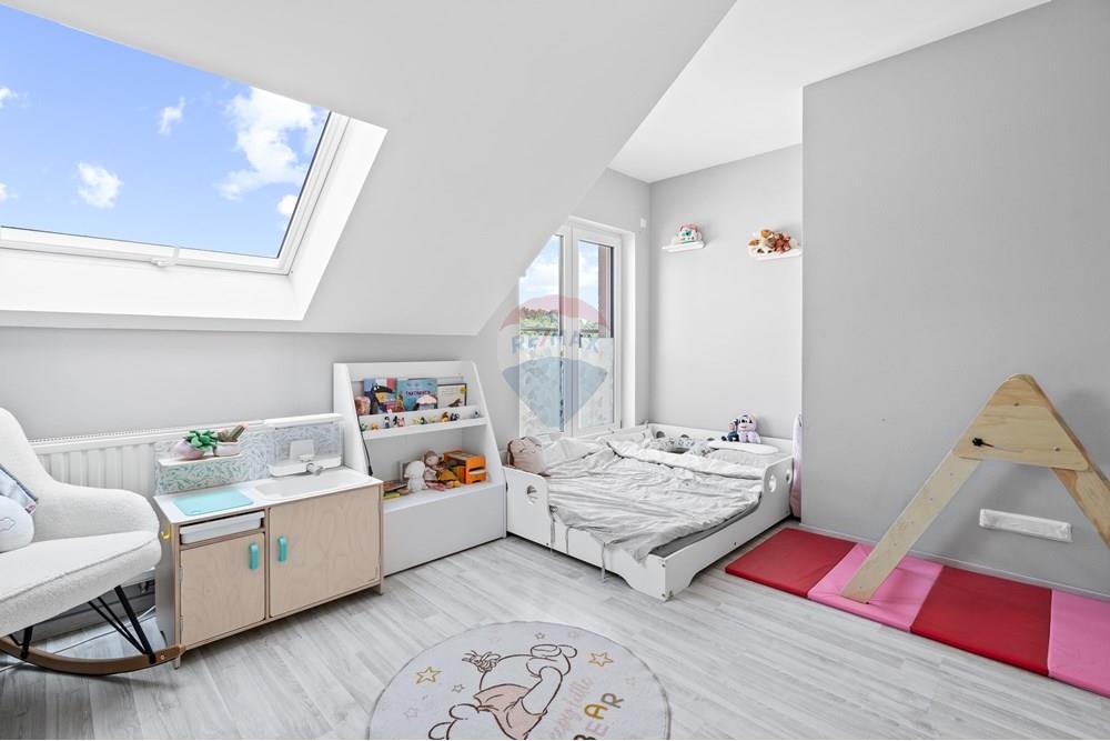 Appartement - A vendre - Esch-Sur-Alzette - DSC05735.jpg - 280221042-48