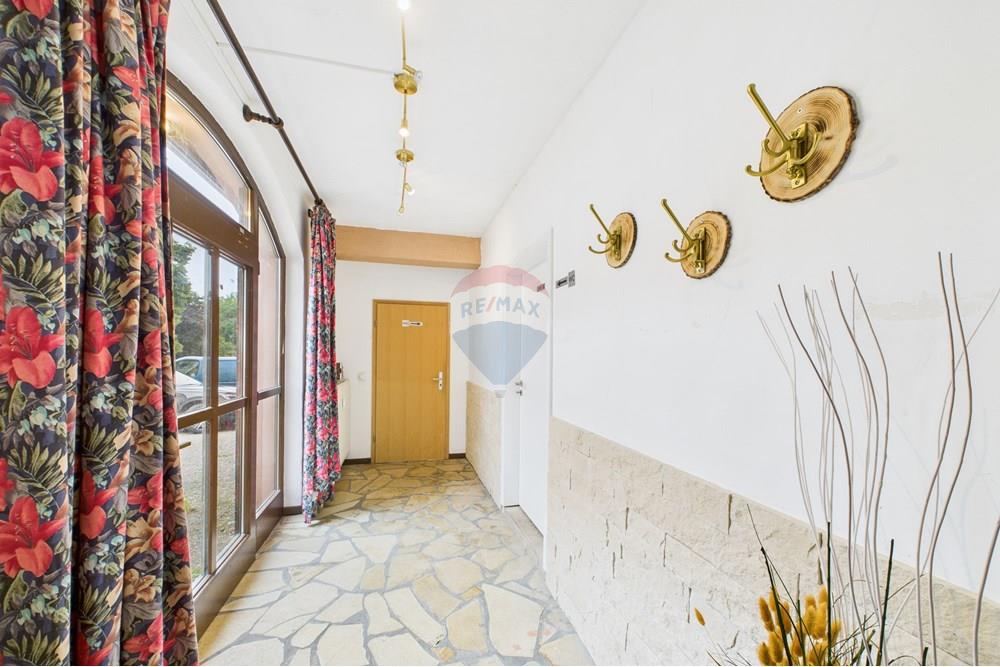 Pub/Café/Restaurant - For Rent/To Let - Boulaide - CAM01691G0-PR0014-STILL003.jpg - 280061181-8