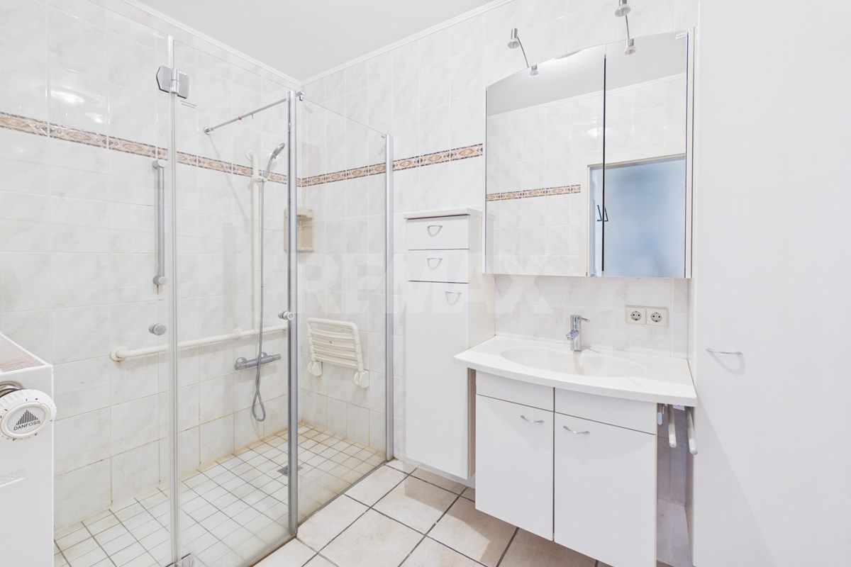 Appartement - A vendre - Dudelange - CAM01588G0-PR0133-STILL014.jpg - 280071034-163