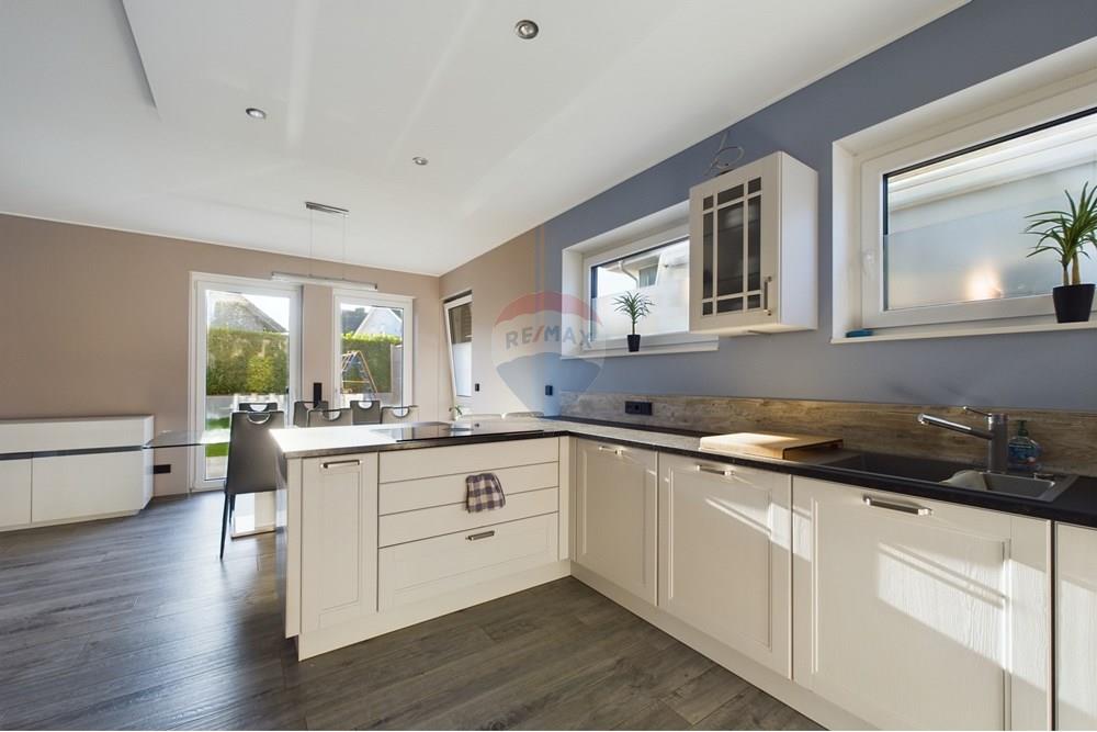 Rezidential - Case/Vile - zFOREIGN PROPERTIES - LU - CAM01380G0-PR0132-STILL012.jpg - 280191011-332