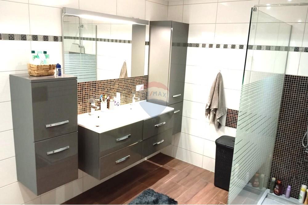 Semi-Detached House - For Sale - Sanem - Imagem WhatsApp 2025-10-06 às 10.42.36_4930ac17 - 1.jpg - 280321039-2