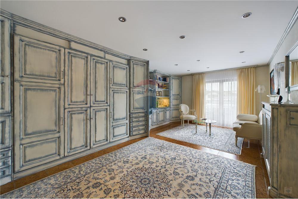 Maison - A vendre - Untereisenbach - RE/MAX Premium, vous propose cette belle demeure à vendre à Obereisenbach  - 280071126-31