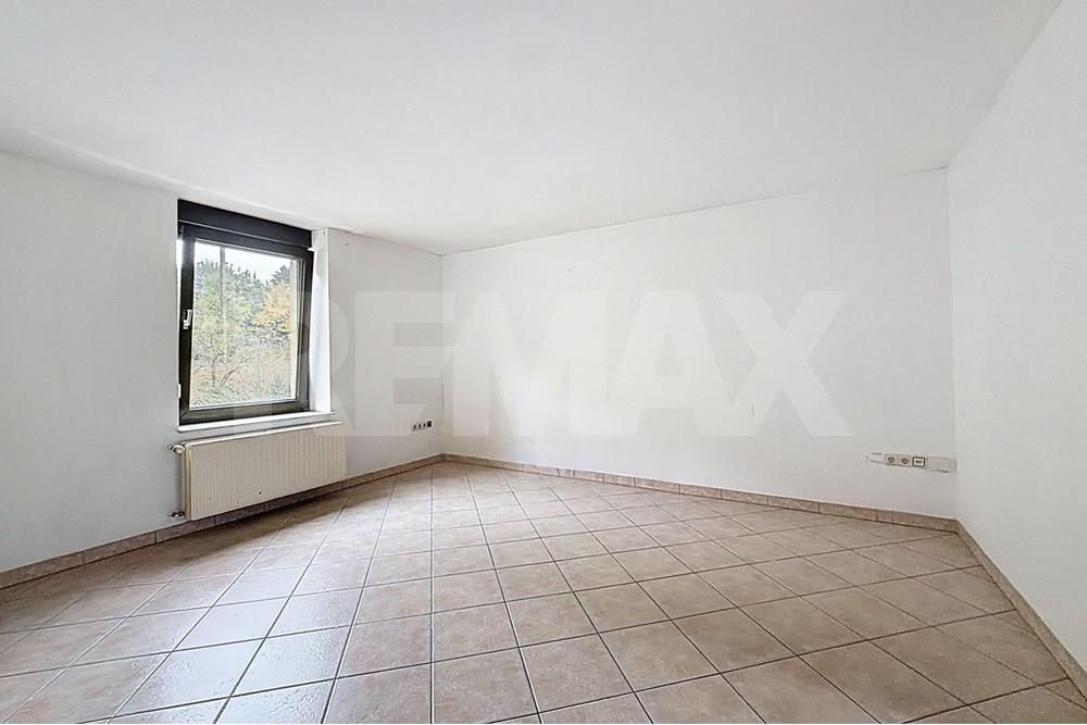 Whole apartment building - For Sale - Tétange - Chambre2.jpg - 280371001-39