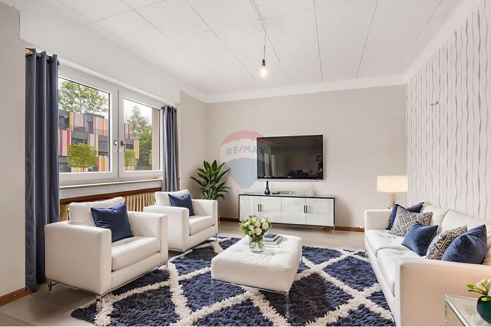 Detached house/villa - For Sale - Moutfort - 53-web-or-mls-P1474670 - Living Room - Modern - 11.jpg - 280221040-13