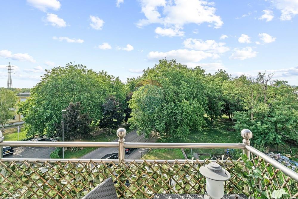 Appartement - A vendre - Esch-Sur-Alzette - DSC05786.jpg - 280221042-48