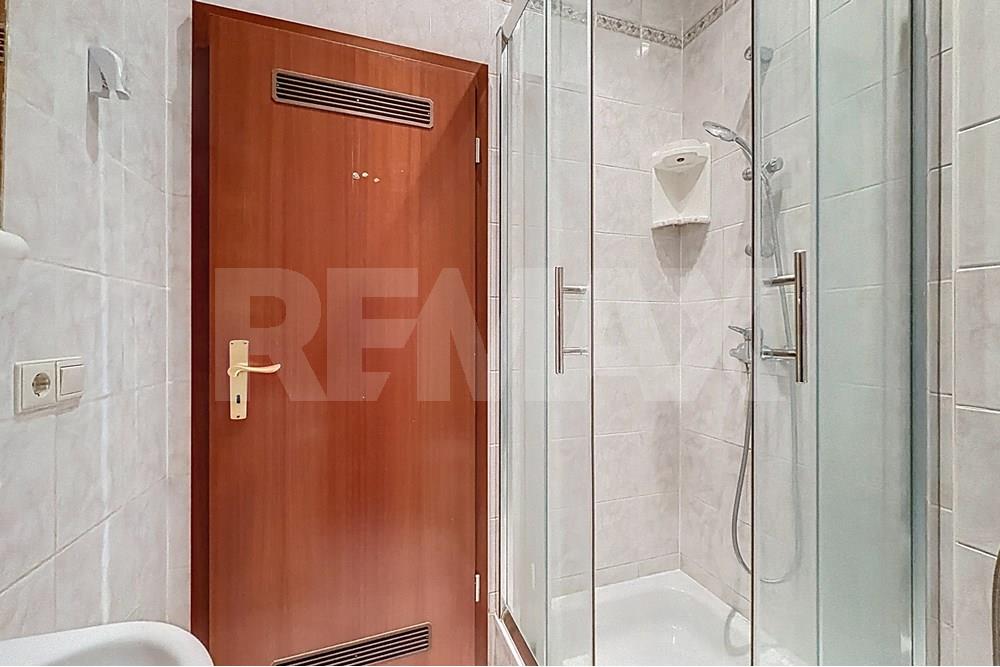 Whole apartment building - For Sale - Tétange - SDB!.jpg - 280371001-39